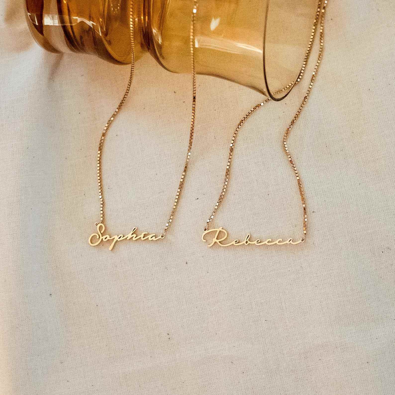 Personalized Name Necklace With Box Chain