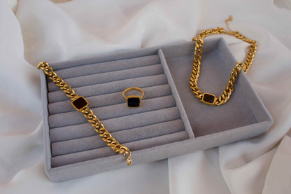 Chunky Set Qatar