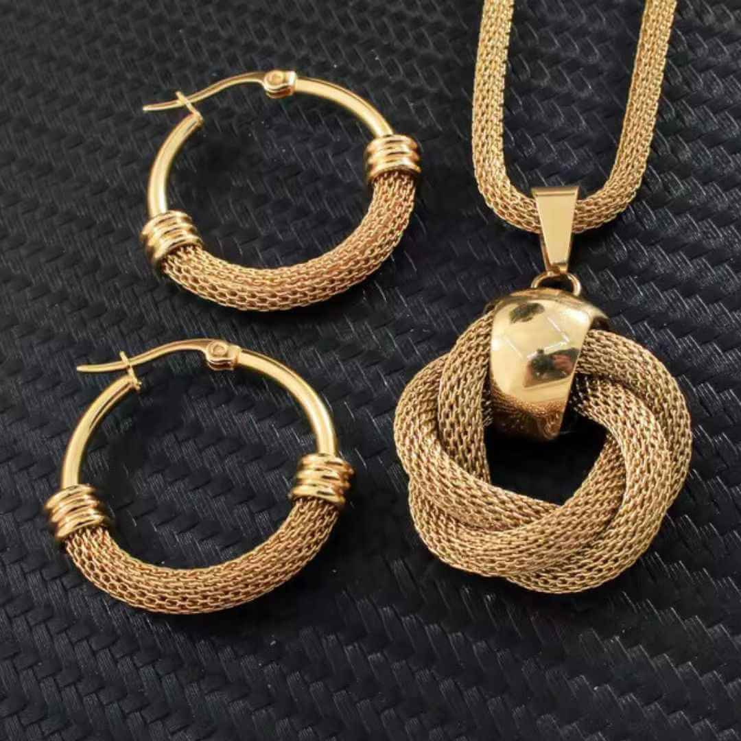 Classic Jewelry Set