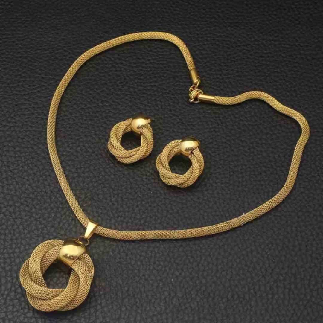 Classic Jewelry Set