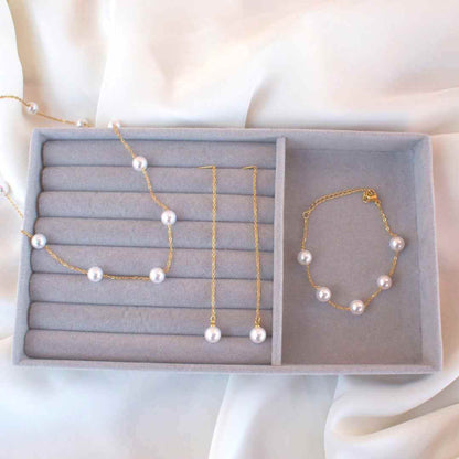 More Pearls Please Jewelry Set